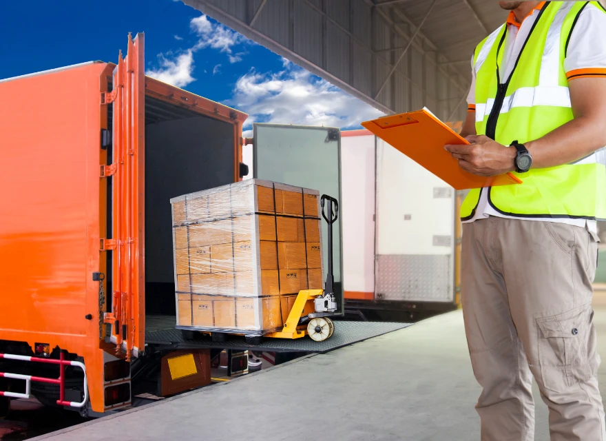 Trasporti, spedizioni e logistica a Verona - Free Service